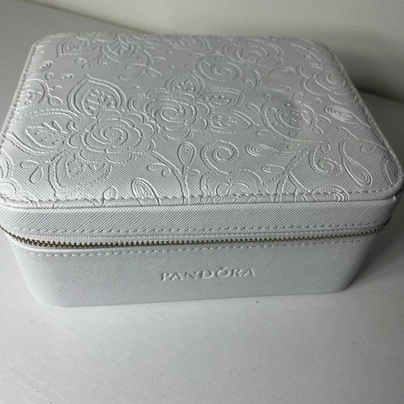 Pandora White Floral Zip Jewelry Case Travel Organizer Ring & Charm Storage - Picture 5 of 8